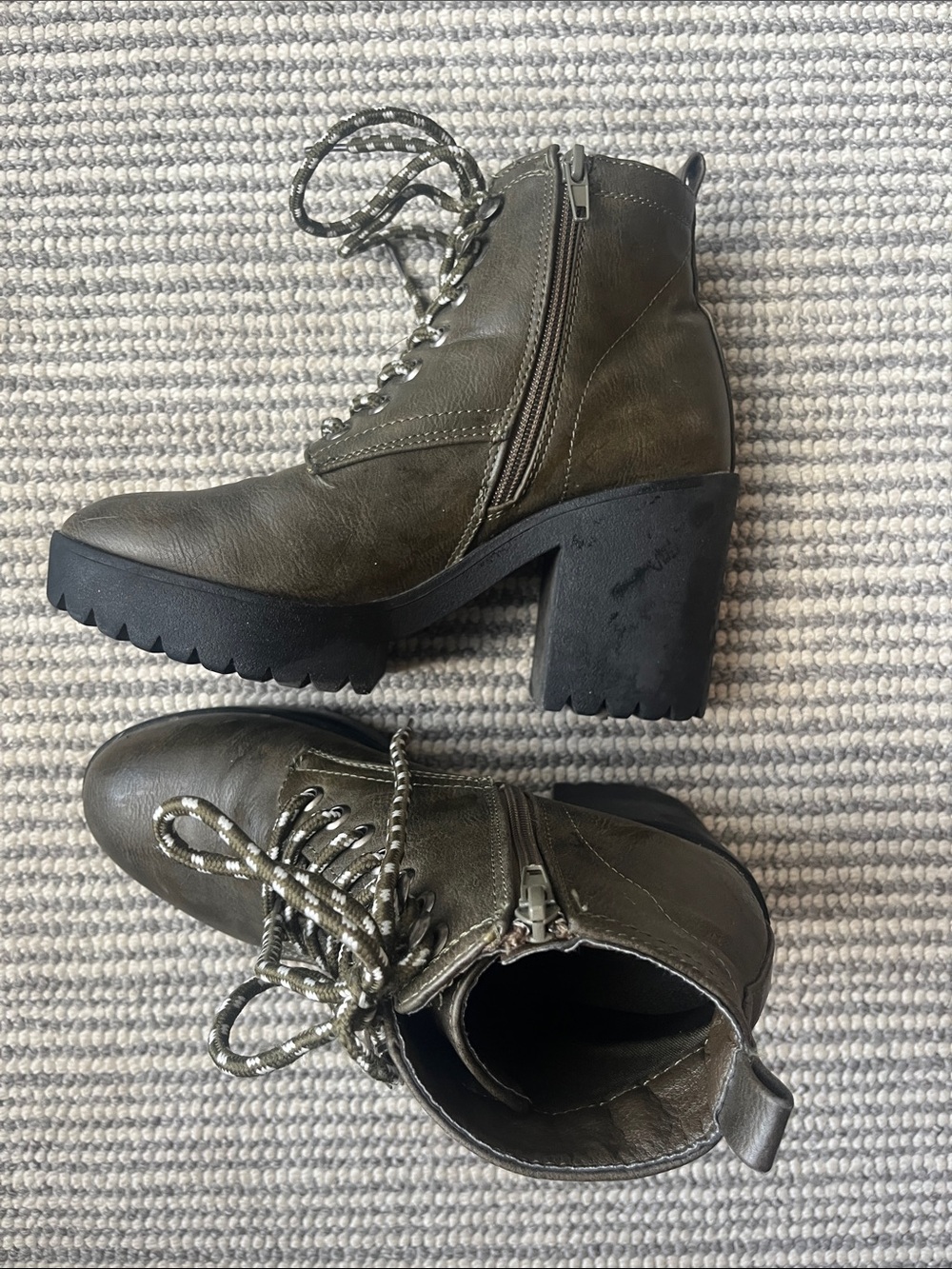 Women’s Lace-Up Chunky Heel Ankle Boots - Olive Green